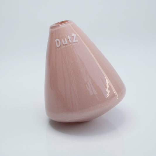 אגרטל נחום תקום