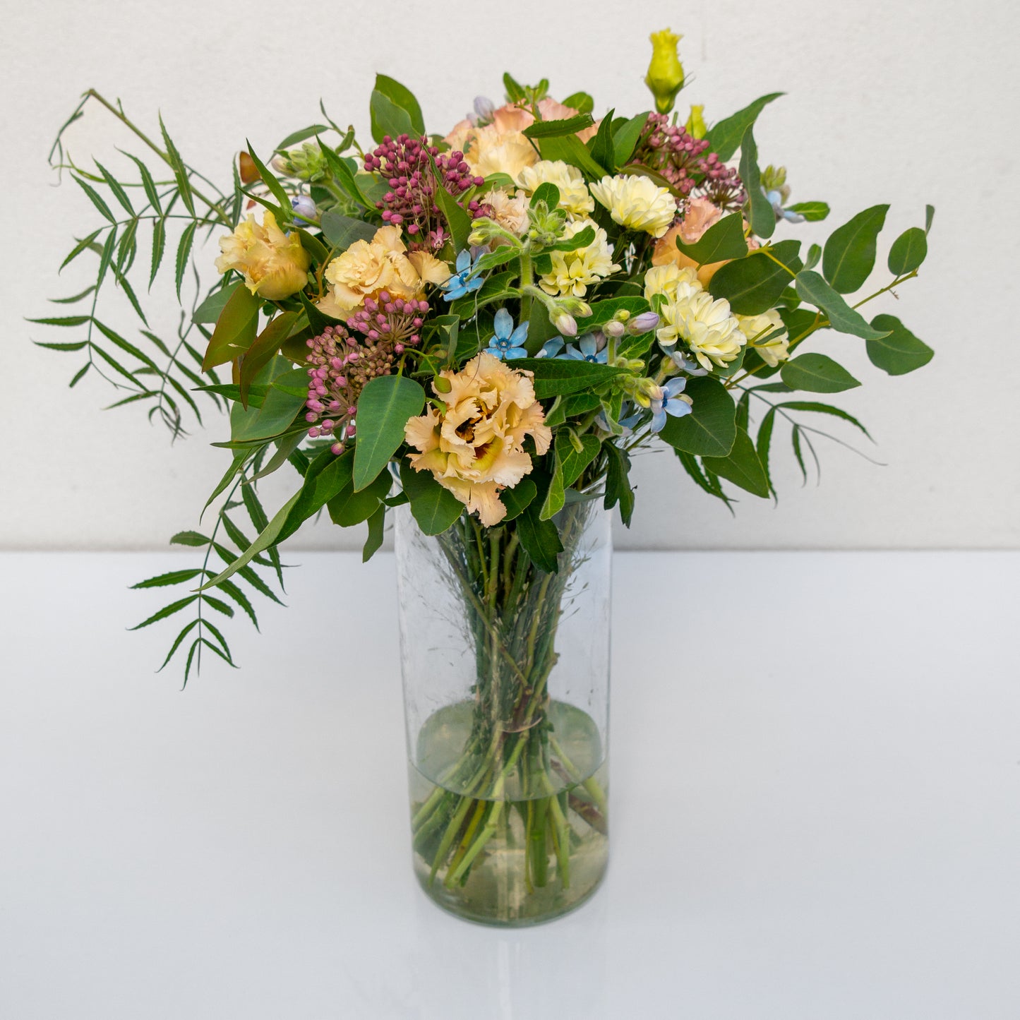 זר ורוד, תכלת וצהבהב