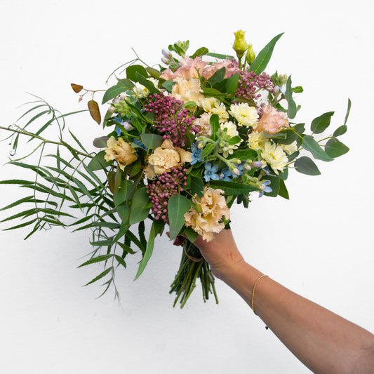 זר ורוד, תכלת וצהבהב