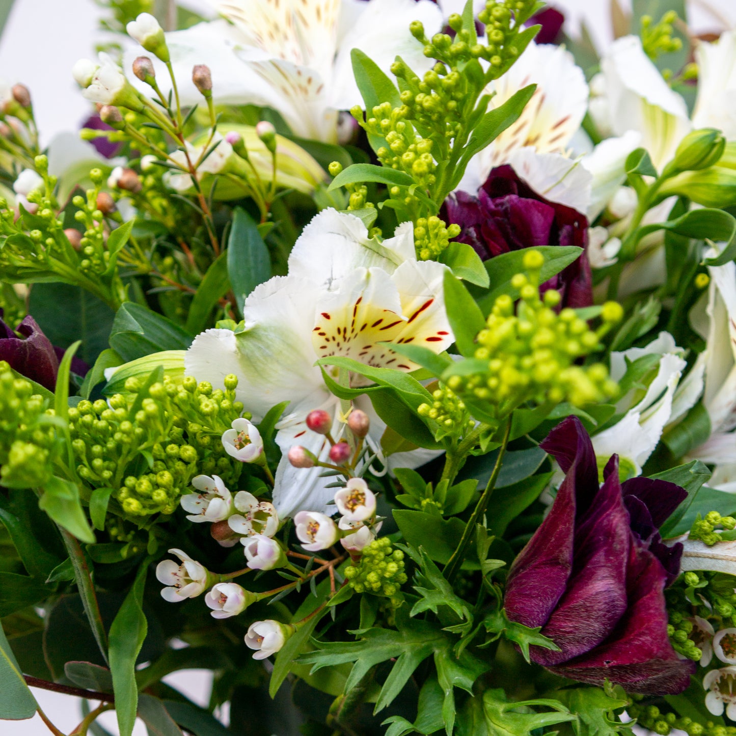 זר בורדו, לבן וצהוב