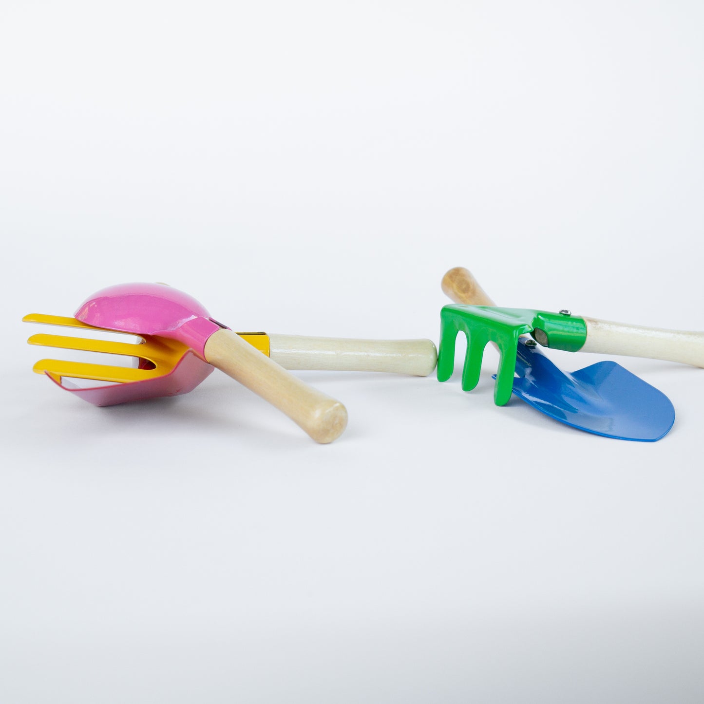 סט כלי גינון צבעוני לילדים – 5 חלקים