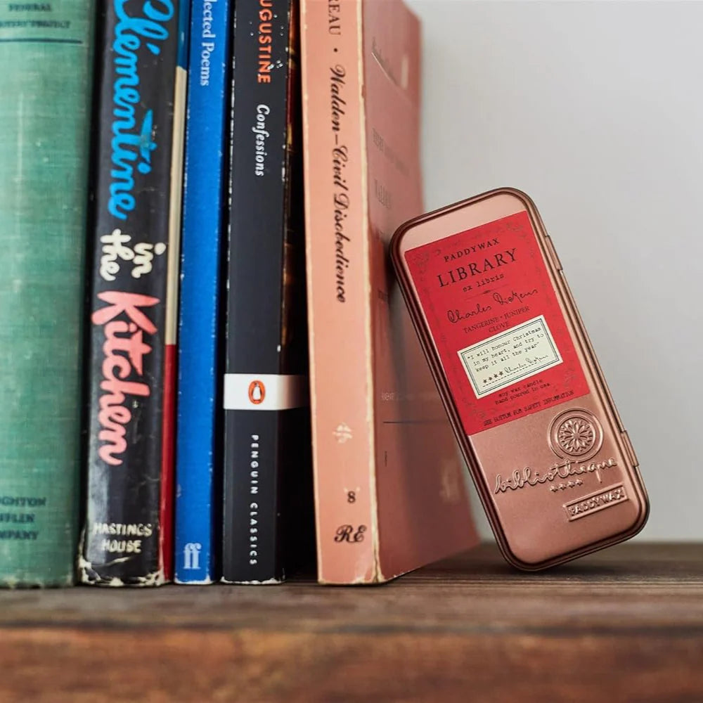 נר: Tin, Charles Dickens