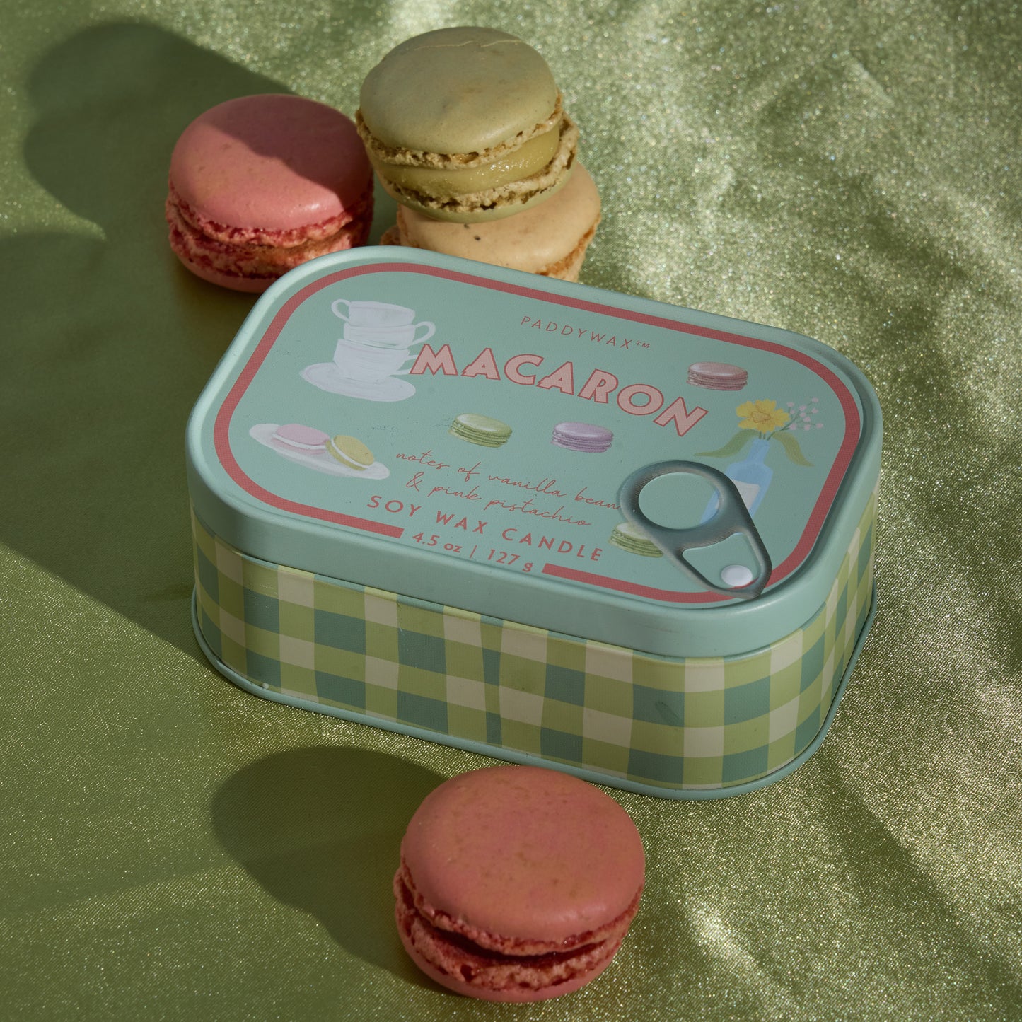 נר: Bistro Tin, Macaron