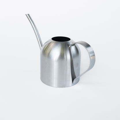 משפך השקיה כסוף מנירוסטה 450 מ״ל