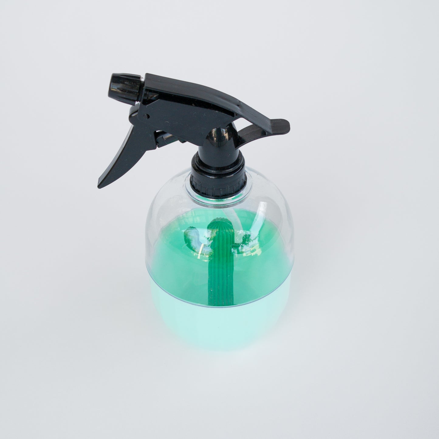 מרסס צמחים בעיצוב קקטוס