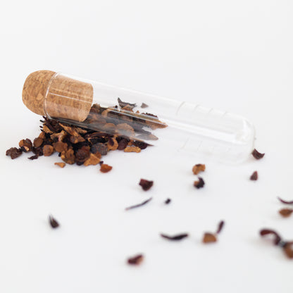 מבחנת תה מזכוכית עם פקק שעם