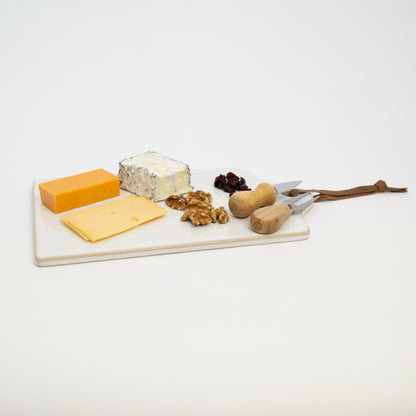 קרש קרמיקה עם רצועת עור