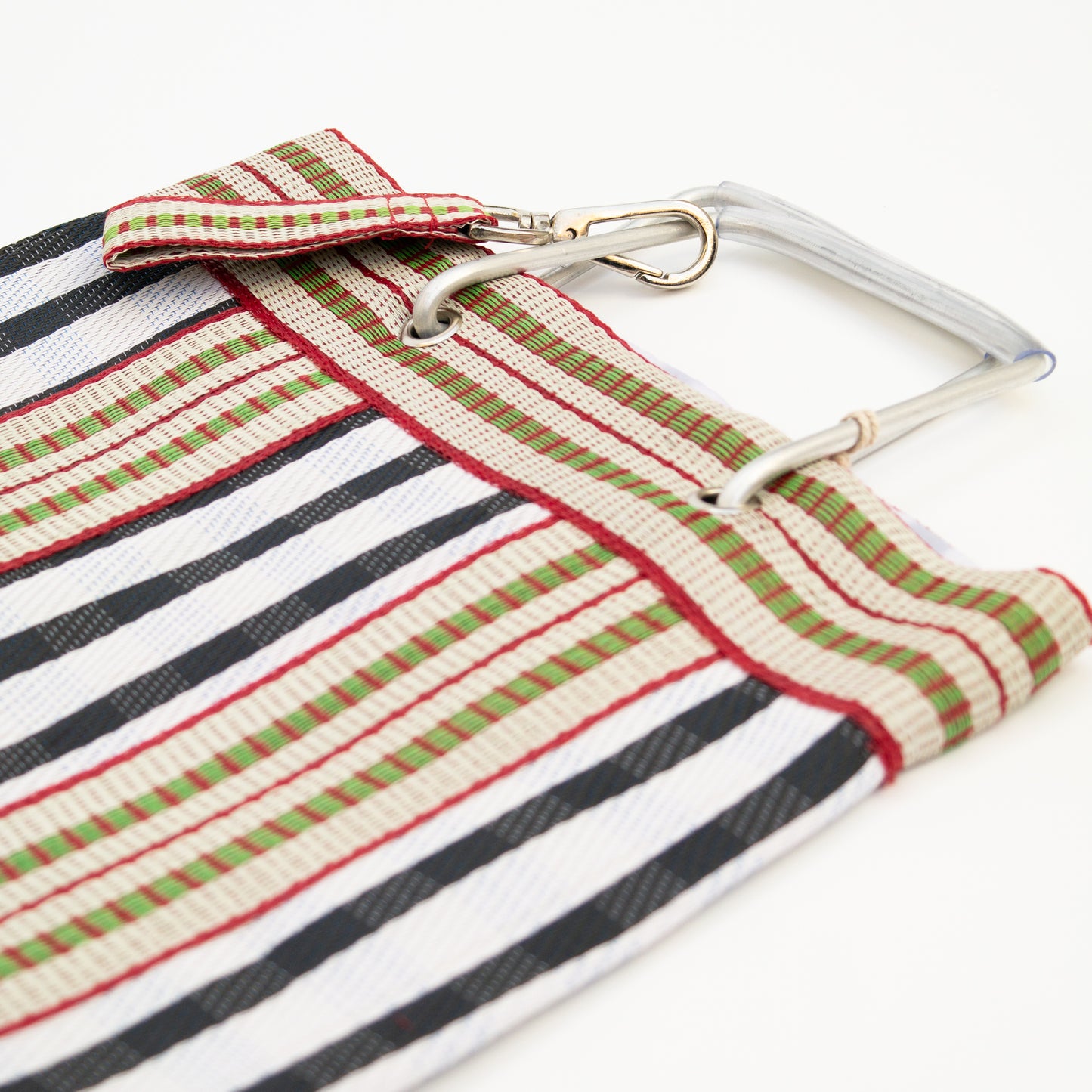 S סל פסים עם ידיות