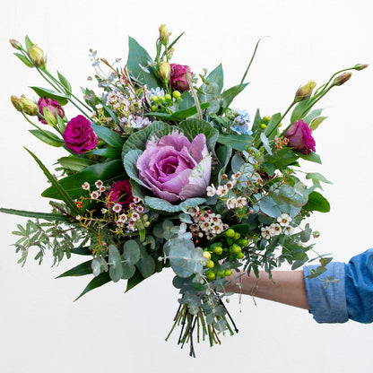 זר בורדו, ורוד עם נגיעות ירוק