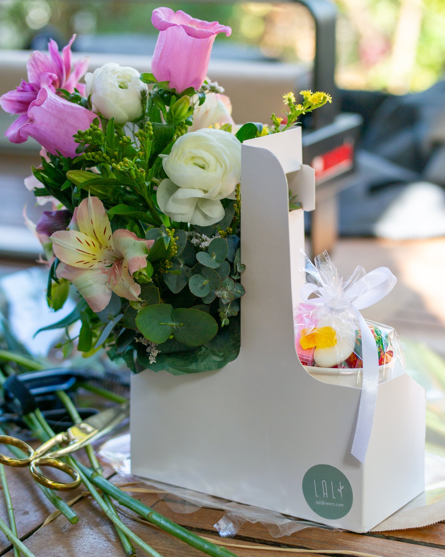 מארז ממתק ופרח